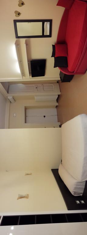 Duomo 89 Bed and Breakfast Νάπολη Δωμάτιο φωτογραφία