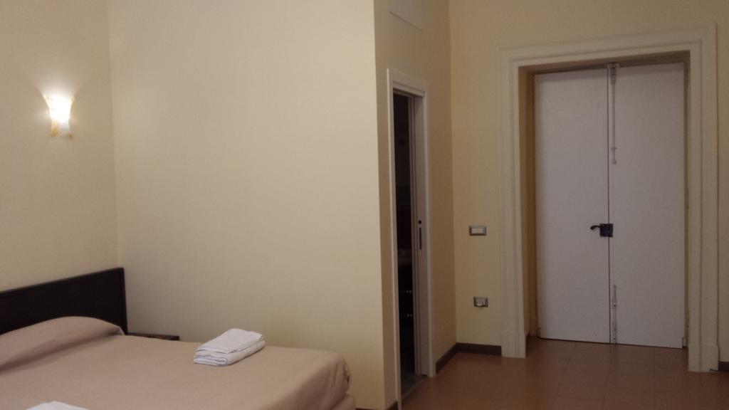 Duomo 89 Bed and Breakfast Νάπολη Δωμάτιο φωτογραφία