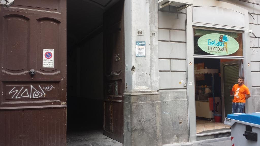 Duomo 89 Bed and Breakfast Νάπολη Εξωτερικό φωτογραφία